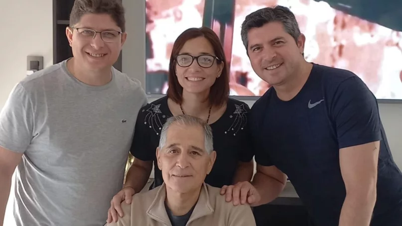 Orrego padre y hermanos