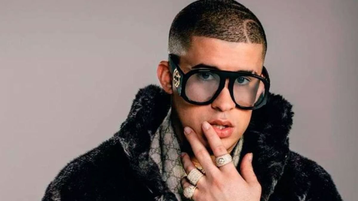 Bad Bunny Nominado A Premio Nobel De Literatura - La Razon De Los Fans Al Pedir Premio Nobel De Literatura Para Bad Bunny - La noticia sobre el premio.