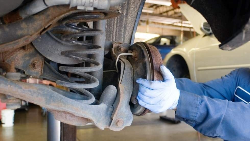 Accidente Laboral: Empleado De Taller Mecánico Perdió Cuatro Dedos Tras ...